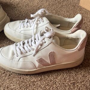Veja Women's White and Light Pink Sneakers